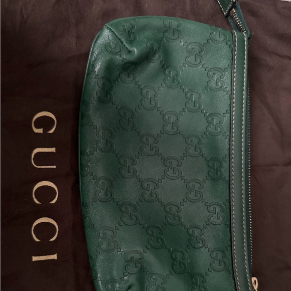 Like-new GUCCI wristlet - Picture 2 of 6